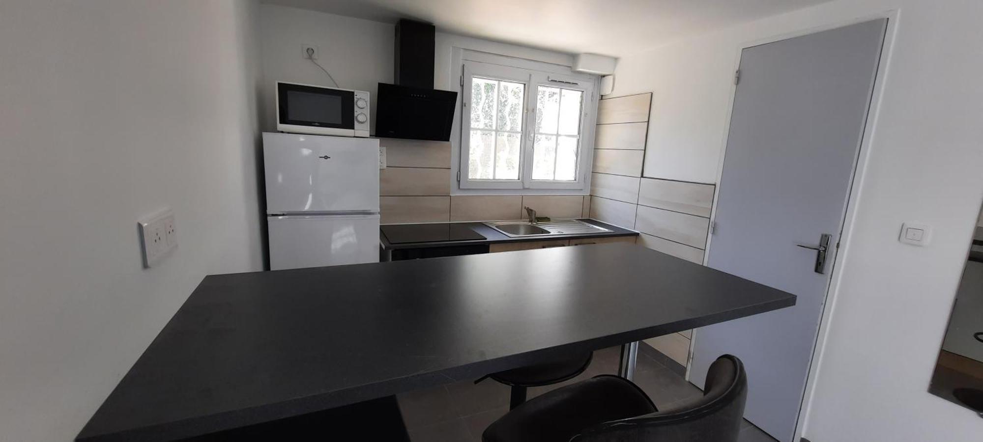 Studio 25 Le Pradet Ruang foto